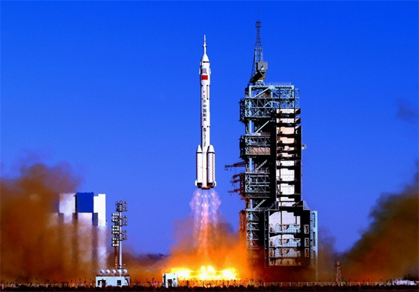 1958年，祁連山牌水泥用于澆筑 酒泉衛(wèi)星發(fā)射基地發(fā)射塔架-圖片來源網(wǎng)絡(luò).jpg